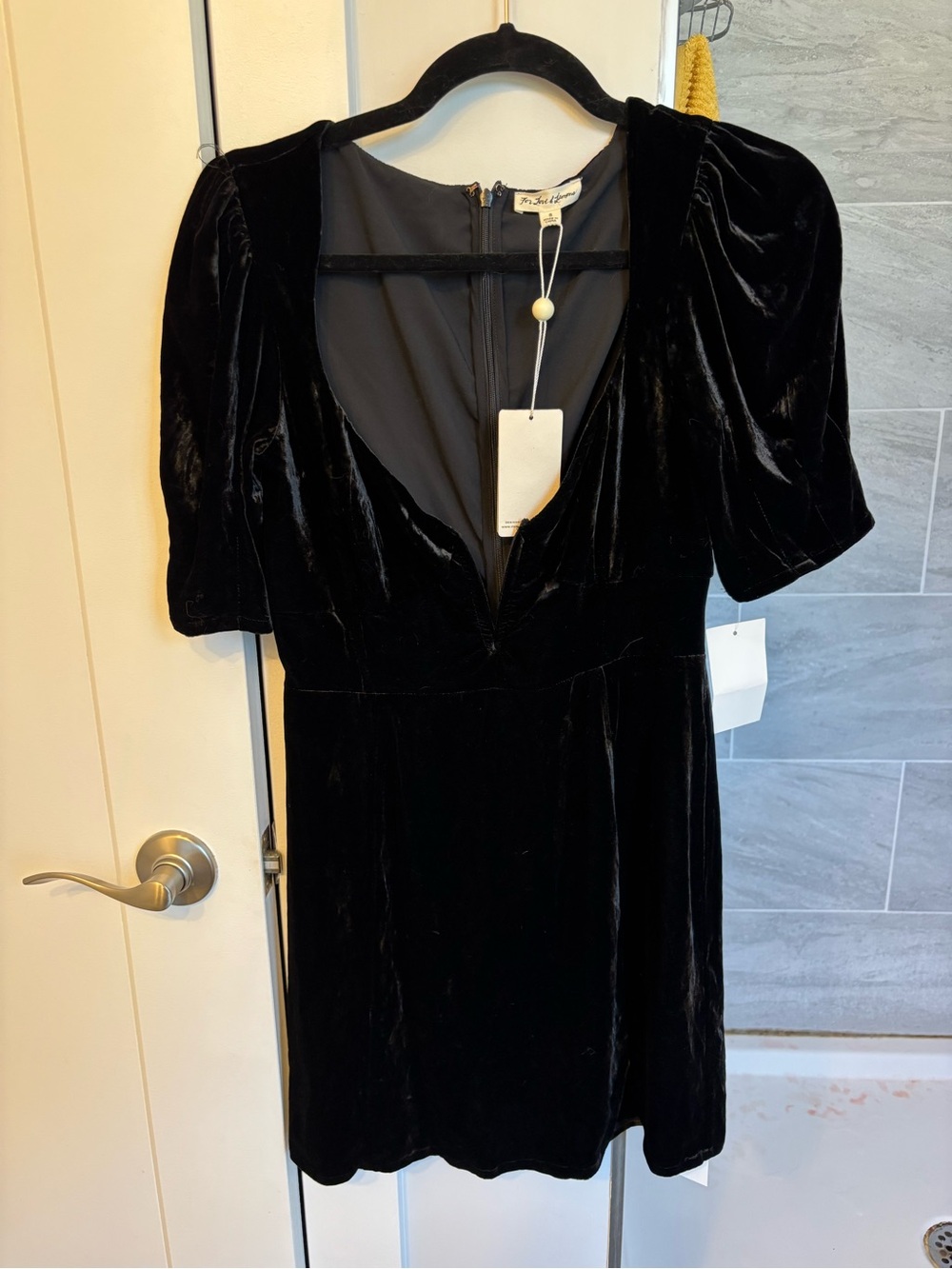 Black Velvet Short Sleeve Dress